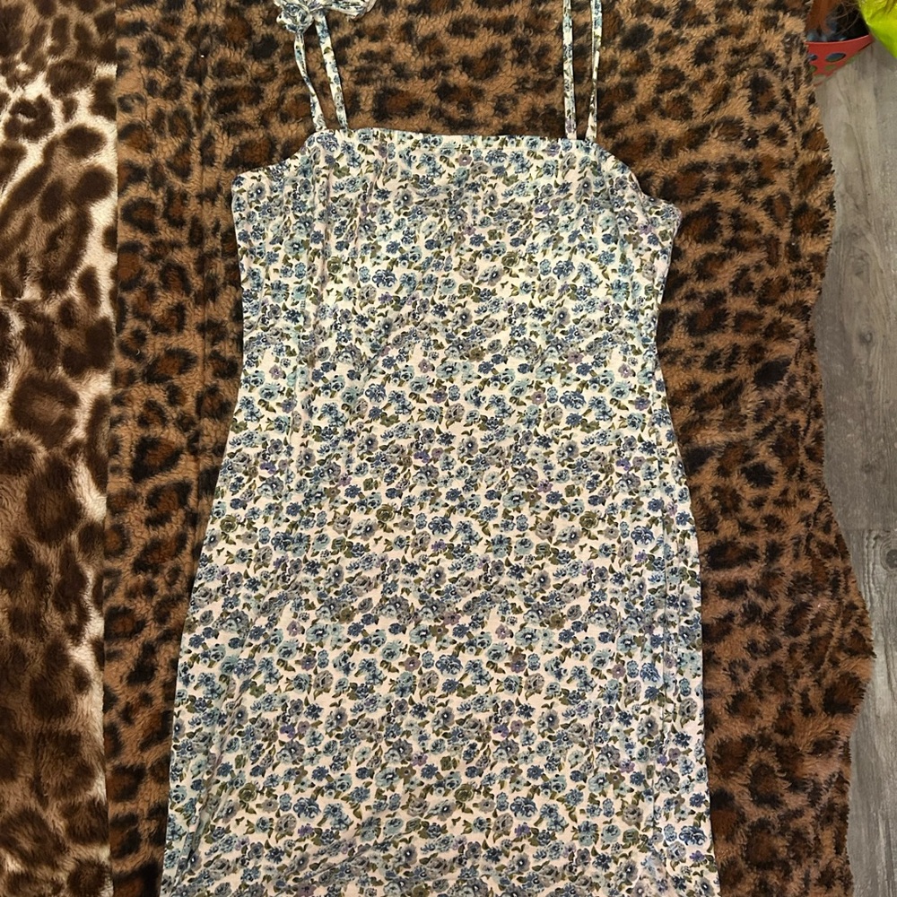SHEIN Blue and White Floral Midi Dress